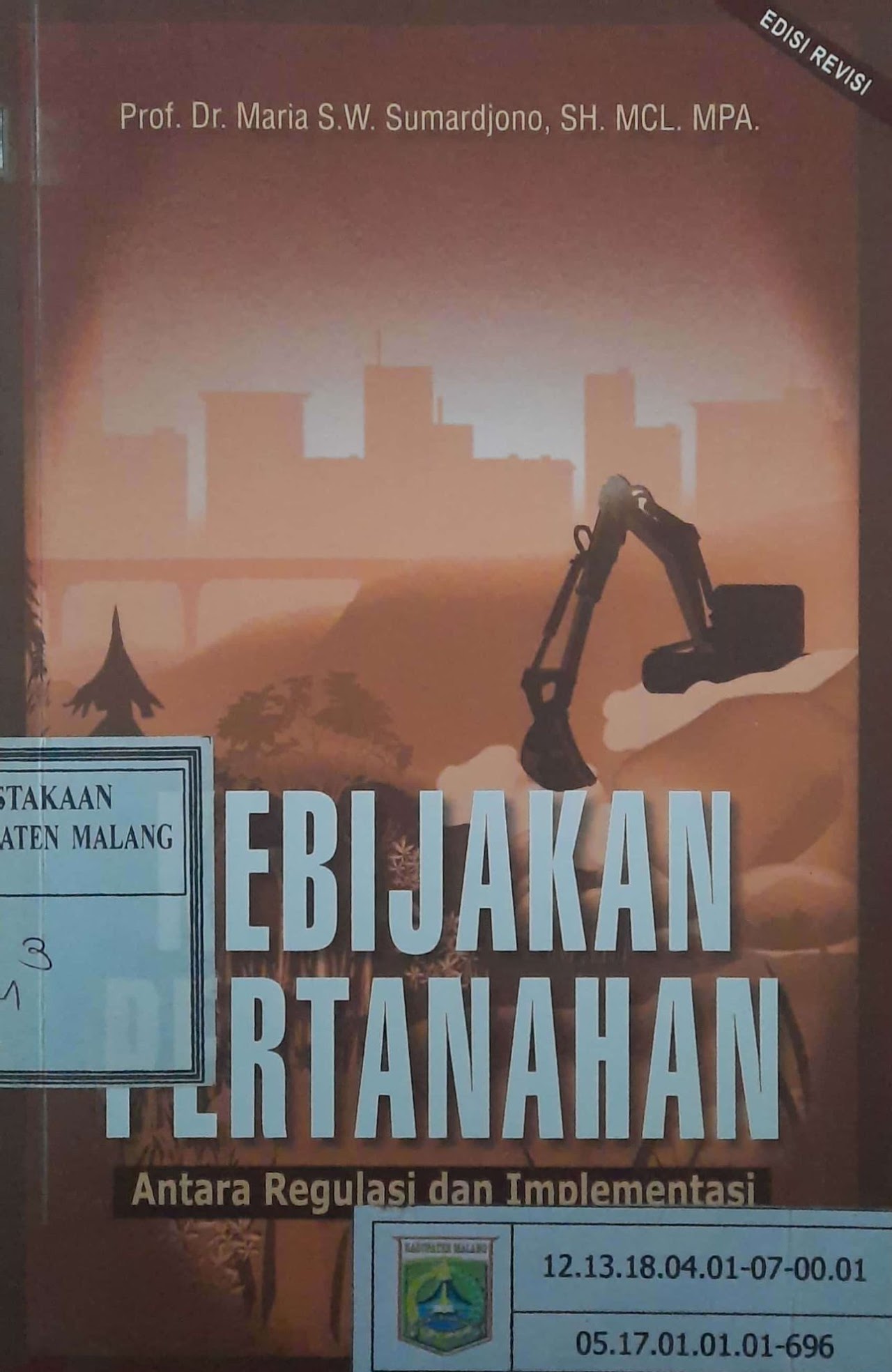 Cover Kebijakan pertahanan antara regulasi dan implementasi